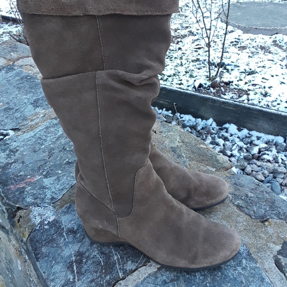 ME TOO TAUPE SUEDE BOOTS